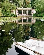 Charming 1BR Suite in Revislate