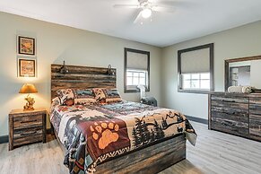 5-acre Kingston Getaway: Pond, Peacocks & Fire Pit