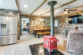 5-acre Kingston Getaway: Pond, Peacocks & Fire Pit