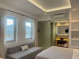 Mykonos Dot Suites