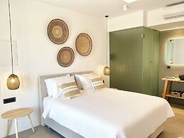 Mykonos Dot Suites