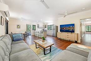 Zen Pandanus Point Pool - Backyard - Balcony