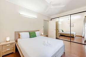 Zen Pandanus Point Pool - Backyard - Balcony