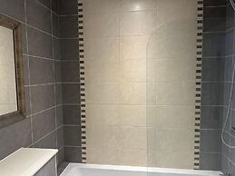 DH Aparthotels - Cromwell Apartment