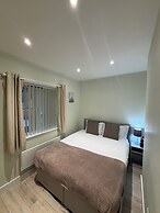 142 Huntingdon Town Centre Apartments