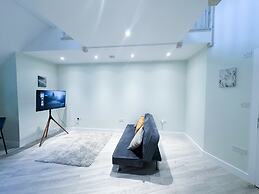 142 Huntingdon Town Centre Apartments