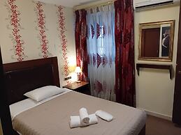 Dias Hotel