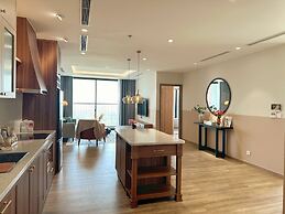 Sakura Homestay - Landmark Ecopark