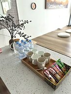 Sakura Homestay - Landmark Ecopark