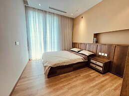 Sakura Homestay - Landmark Ecopark