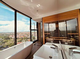 Sakura Homestay - Landmark Ecopark