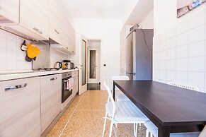 Pesto Home Holiday