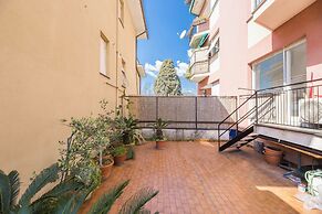 Pesto Home Holiday