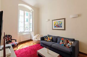 Bright 2BR flat in Rapallo Centre