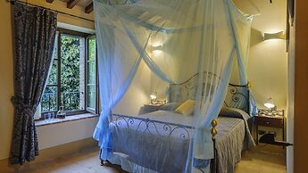 Ca Seppe 10 2 by Marche Holiday Villas