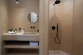 White Orchid Boutique Apartments