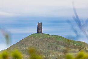 Glastonbury Hill Escape