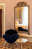 PALAZZO DELLA BIANCA- Royal Experience