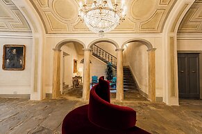 PALAZZO DELLA BIANCA- Royal Experience