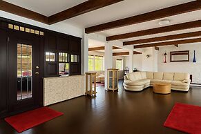 The Amara Inn
