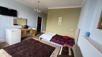 The Amara Inn