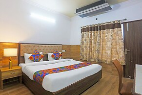 Fabhotel Vasant Villa