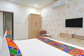 Fabhotel Amrit Palace