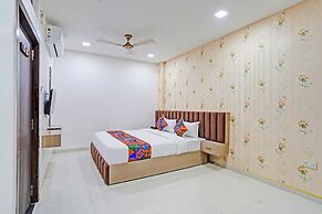 Fabhotel Amrit Palace