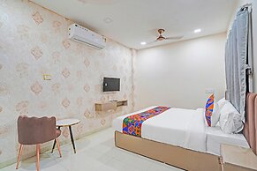 Fabhotel Amrit Palace