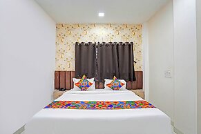 Fabhotel Amrit Palace