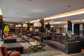 S Ratchada Leisure Hotel