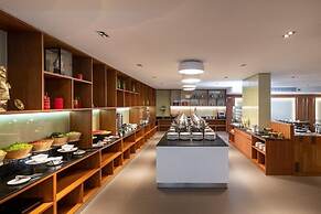S Ratchada Leisure Hotel