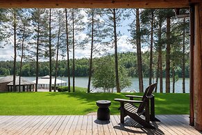 Esperanza Lake Resort