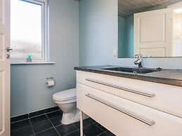 10 Person Holiday Home in Hemmet