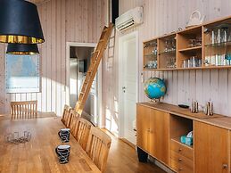 10 Person Holiday Home in Hemmet