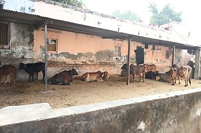 Siddhivinayak Temple Guest House