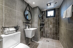 Yeosu Lastella Spa Pet-friendly Pension