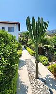 Beautiful Villa Within Easy Distance to Attraction