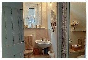 Charming Villa in Ryde - Child Friendly