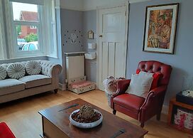 Charming Villa in Ryde - Child Friendly