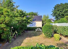 Charming Villa in Ryde - Child Friendly