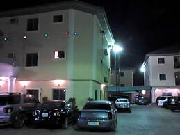 Exclusive Isno Hotel