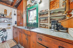 Peaceful Lakefront Maine Cabin w/ Sunset Views