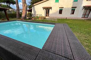 Villa Molletta a Punta Ala con Piscina