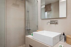 Vouliagmeni Exclusive Residence