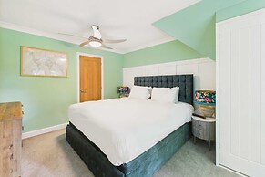 Host Stay Church Lane