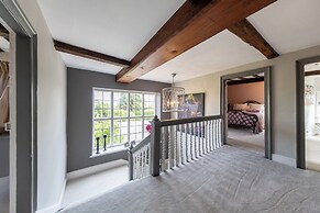 Hall O'coole