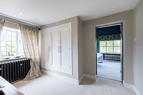 Hall O'coole