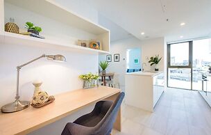 2BR Food Drink Hub Pool Balcony Gym Rooftop