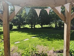 Bush Nook House
